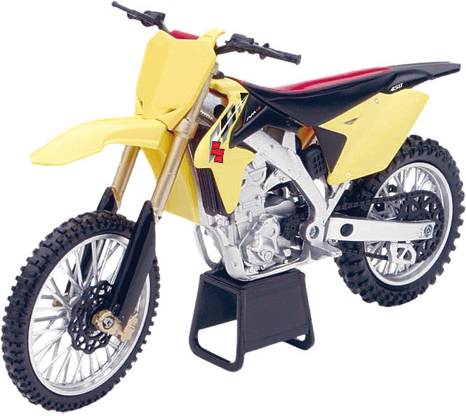 Suzuki RMZ450 dirt bike